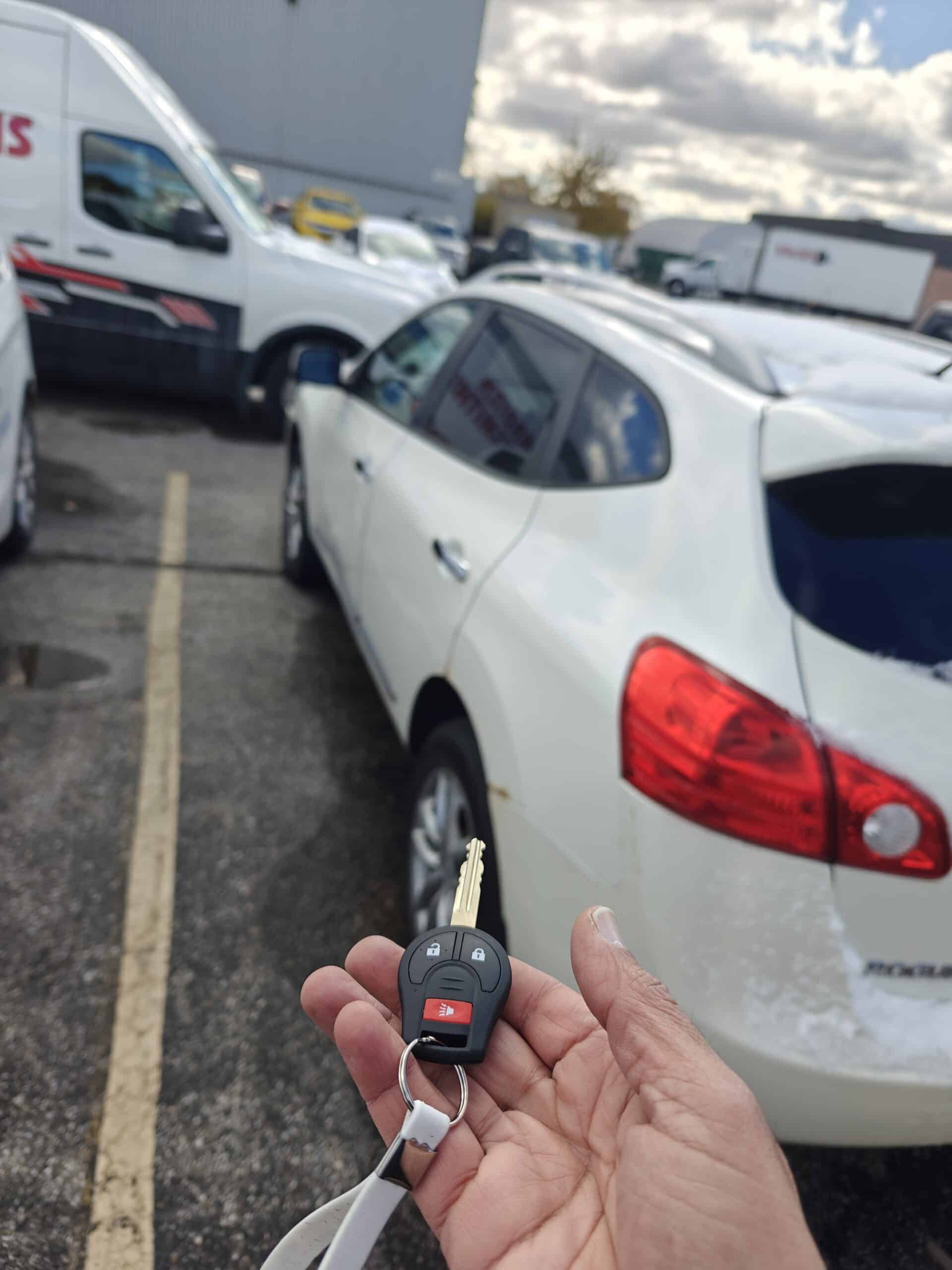Nissan Rogue smart key programmed at a LaSalle home by Canadian Locksmiths car key specialists.