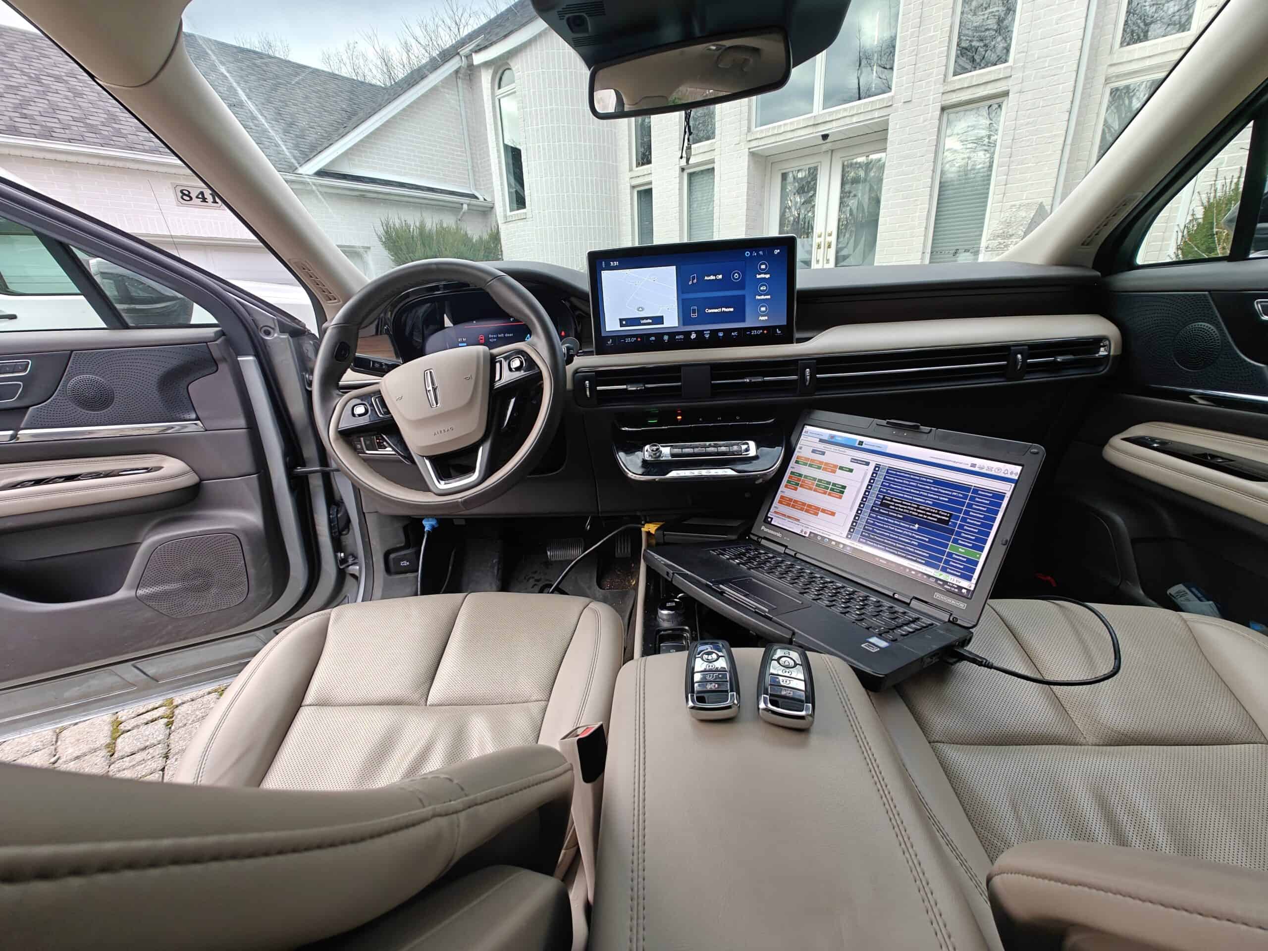2025 Lincoln push-to-start key programmed on-site at a LaSalle auto shop by Canadian Locksmiths.